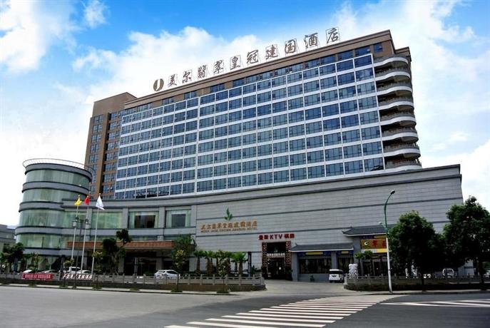 Mer Jade Crown Jianguo Hotel
